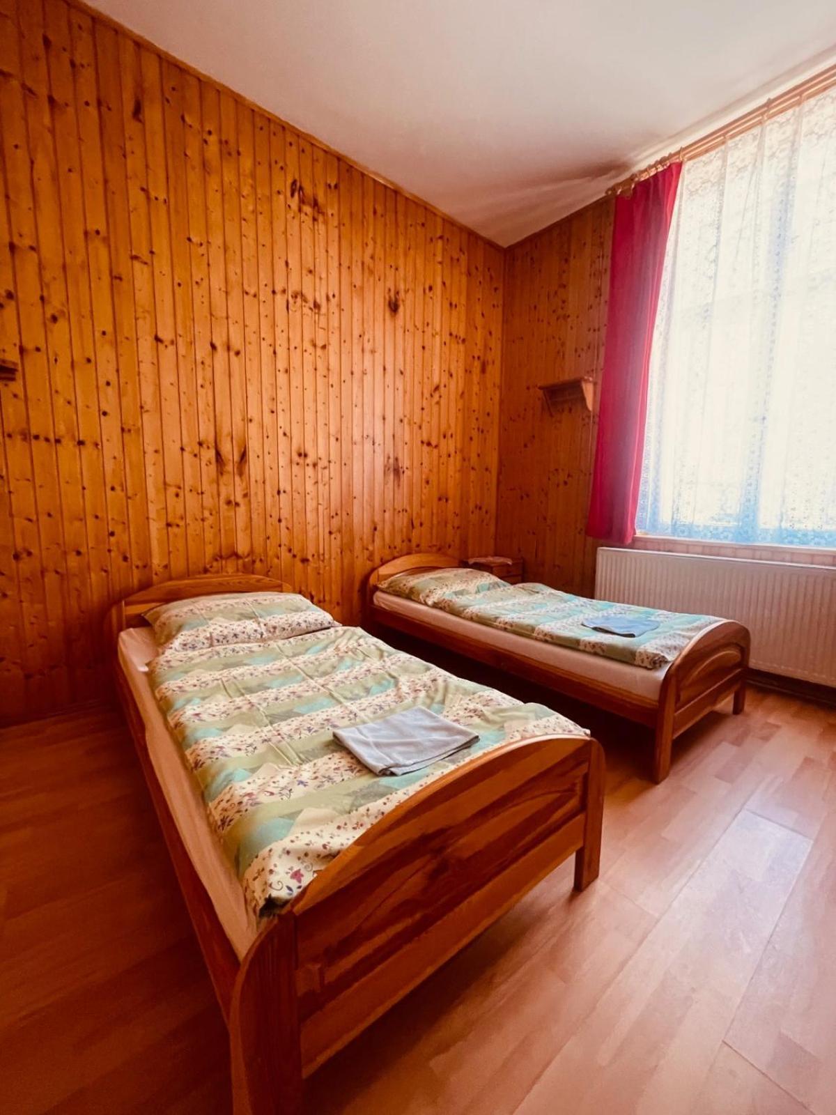 Penzion Dalibor Trutnov Exteriör bild
