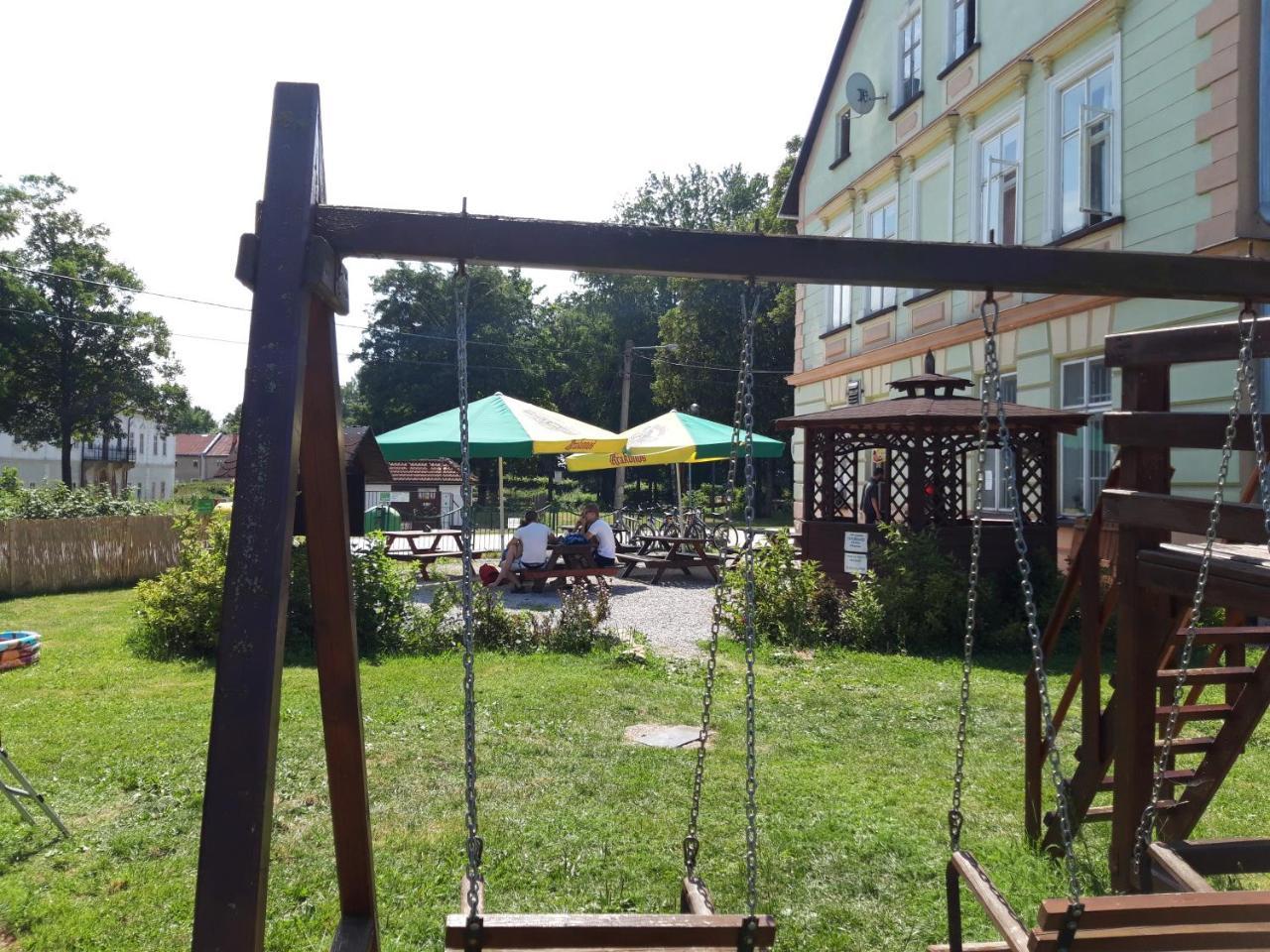 Penzion Dalibor Trutnov Exteriör bild